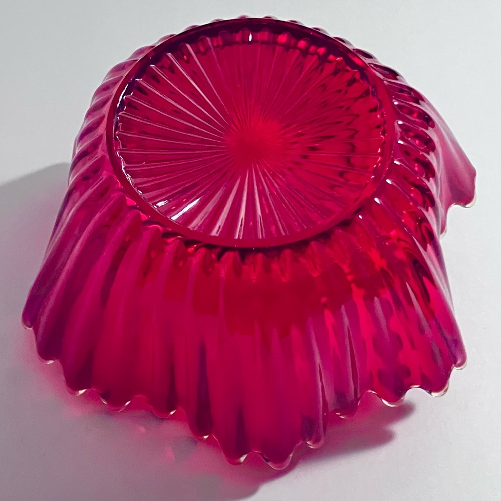 1960s FOSTORIA RUBY Handkerchief Bowl / ORIGINAL LABEL / 5.5 Inches Wide / RARE - Picture 7 of 9